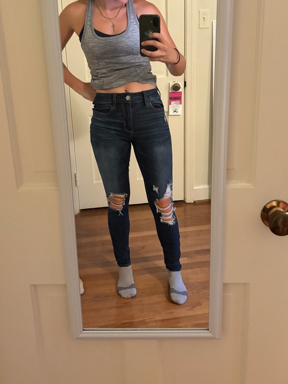 American Eagle Outfitters Dark Wash Distressed Skinny Jeans - Picture 4 of 4